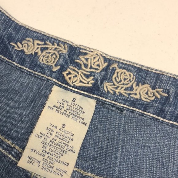 LIKE NEW VINTAGE FADED GLORY CROP BERMUDA 8/29x19 🦋 - Picture 4 of 11
